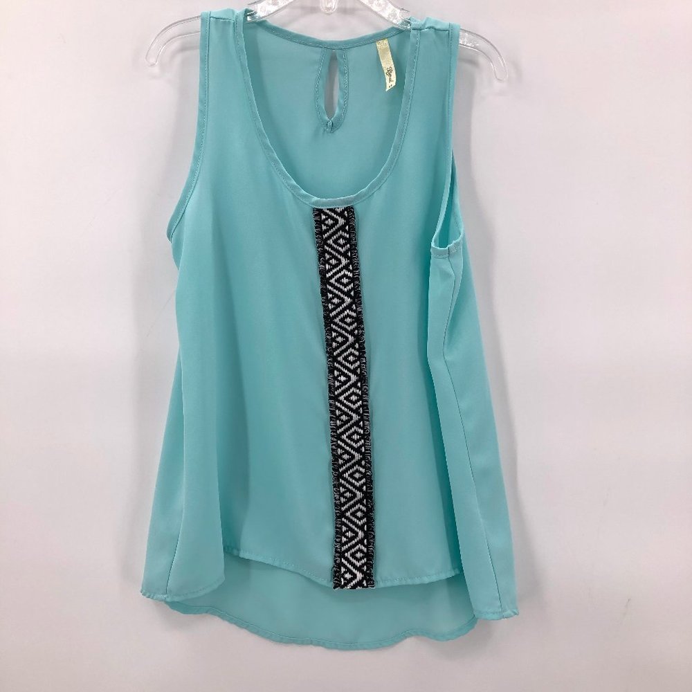🎪🎪 NWOT Bjewel sleeveless chiffon top